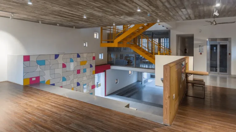 2024_CCA_Finalists_Interior_Design_The_Quest_School_Photo-18-Slide-16